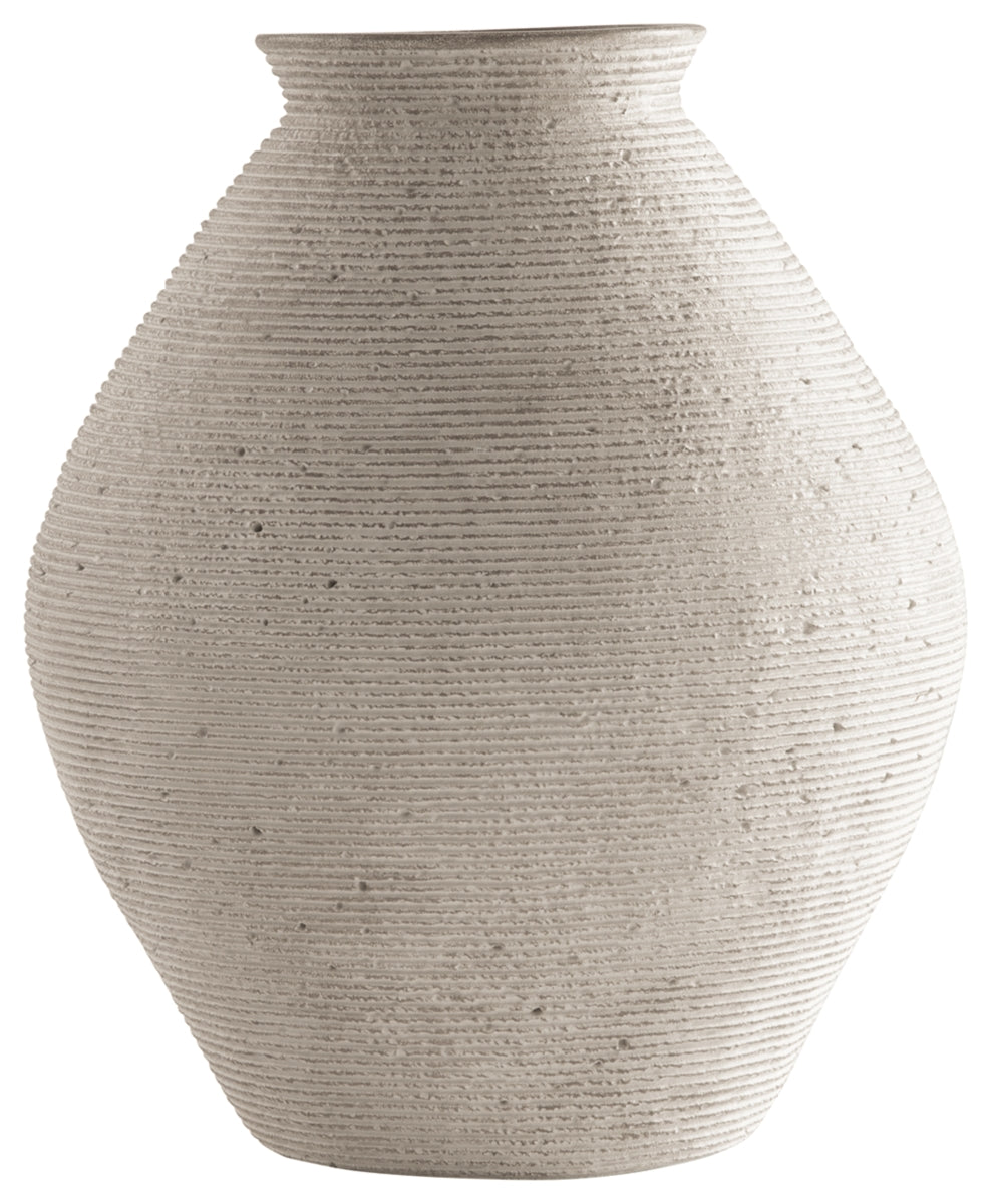 Hannela Vase