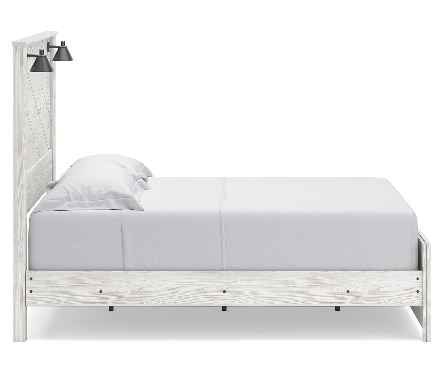 Gerridan Queen Panel Bed with Mirrored Dresser