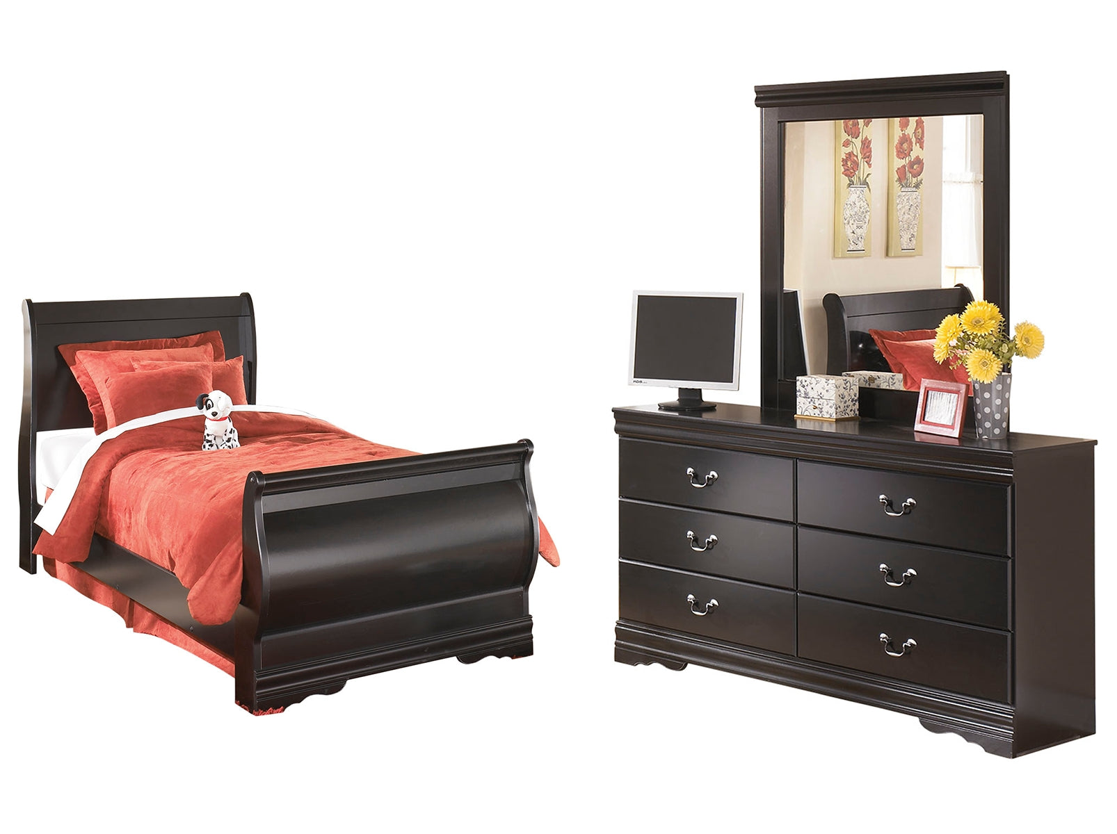 Huey Vineyard Full Sleigh Bed with Mirrored Dresser