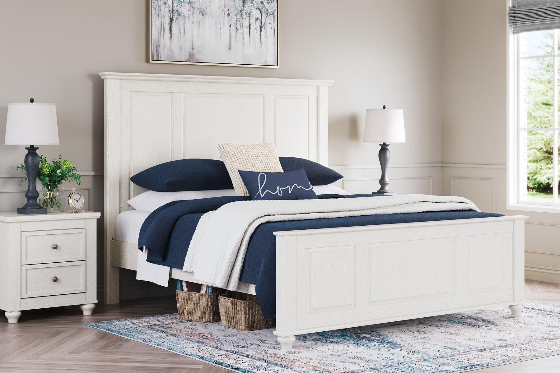 Grantoni King Panel Bed with Mirrored Dresser, Chest and Nightstand