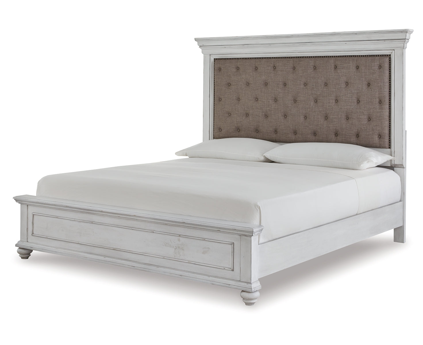 Kanwyn Queen Panel Bed with Dresser