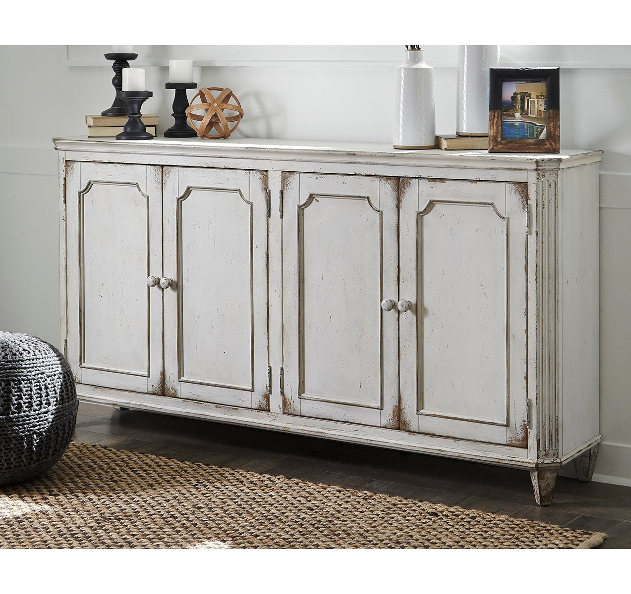 Mirimyn Accent Cabinet