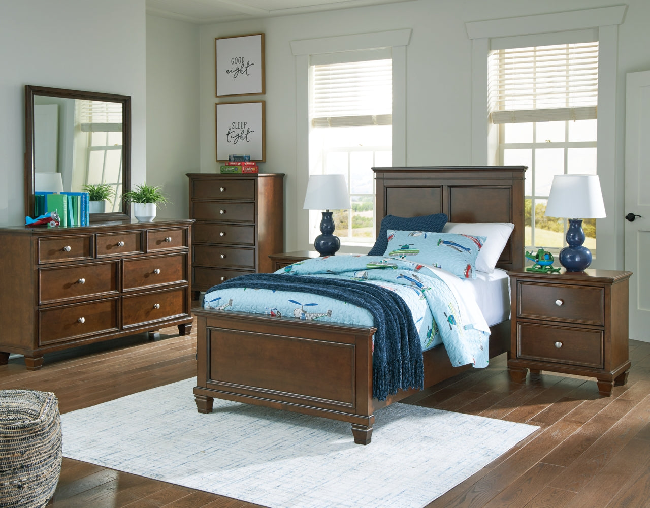 PKG015195-ROOMIMAGE