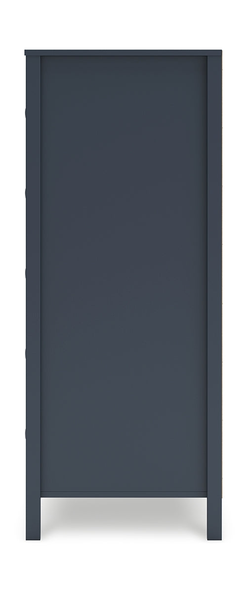 Simmenfort Chest of Drawers