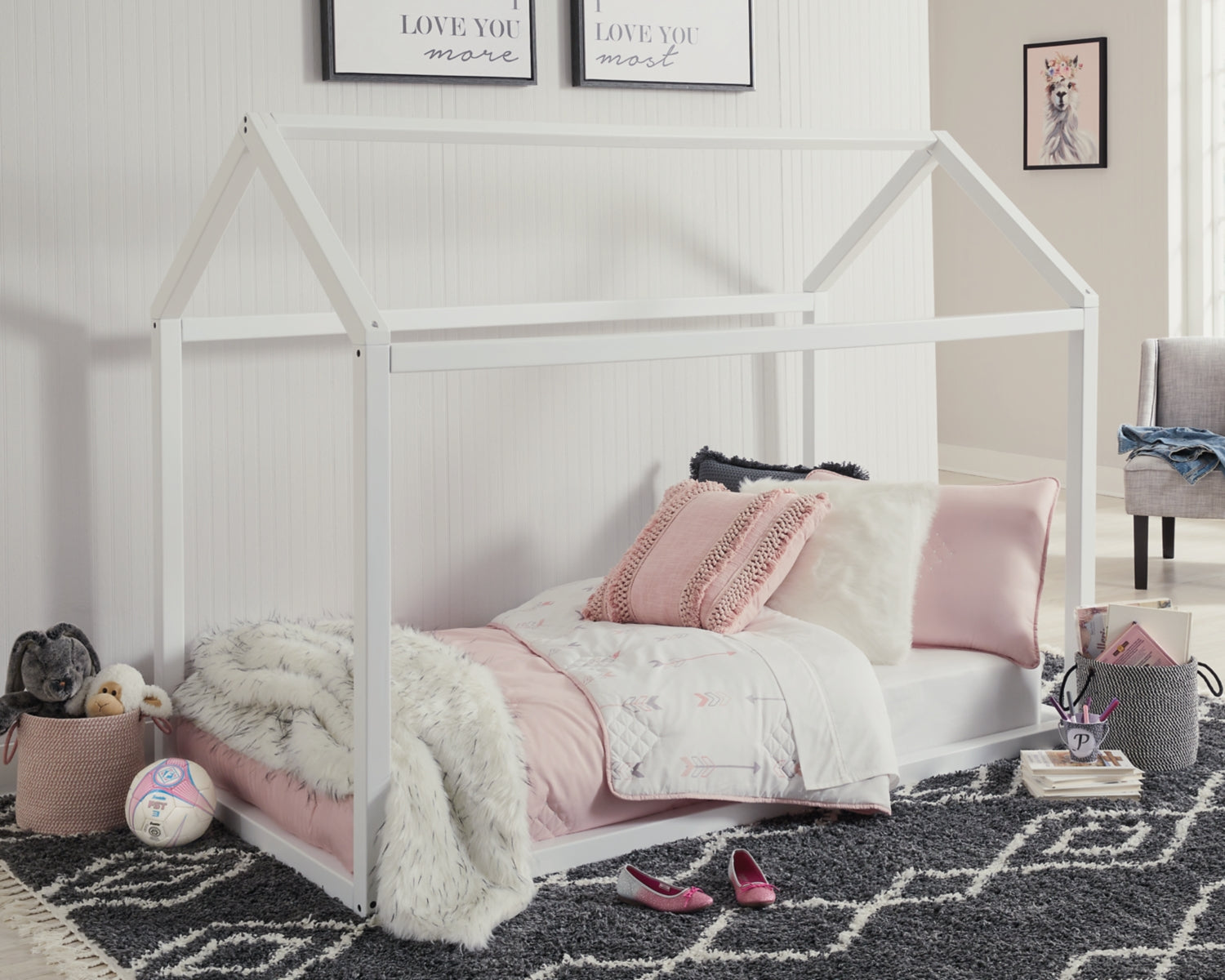 Flannibrook Twin House Bed Frame