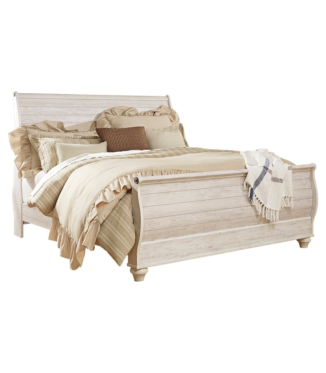 Willowton King Sleigh Bed with Mirrored Dresser