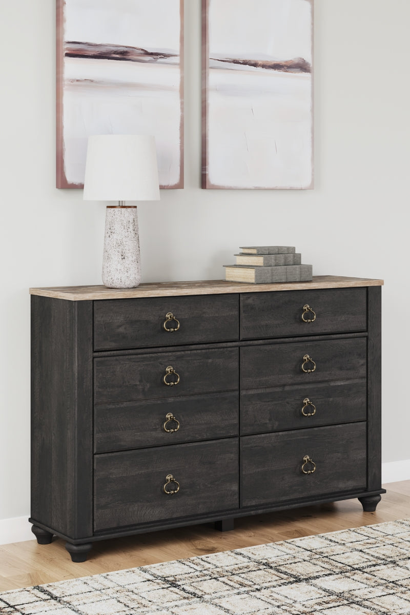 Nanforth Queen Panel Bed with Dresser and Nightstand