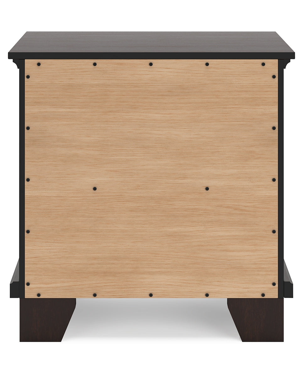 Covetown Twin Panel Bed with Nightstand