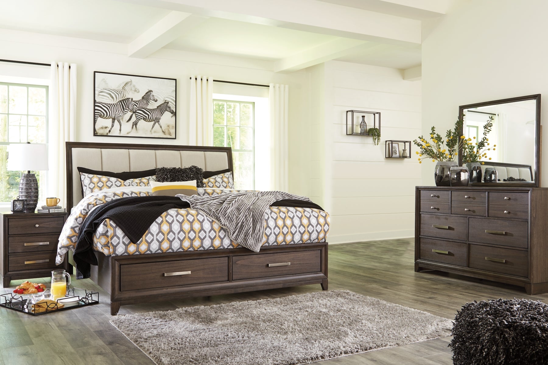Brueban King Panel Bed with 2 Storage Drawers with Mirrored Dresser and Nightstand