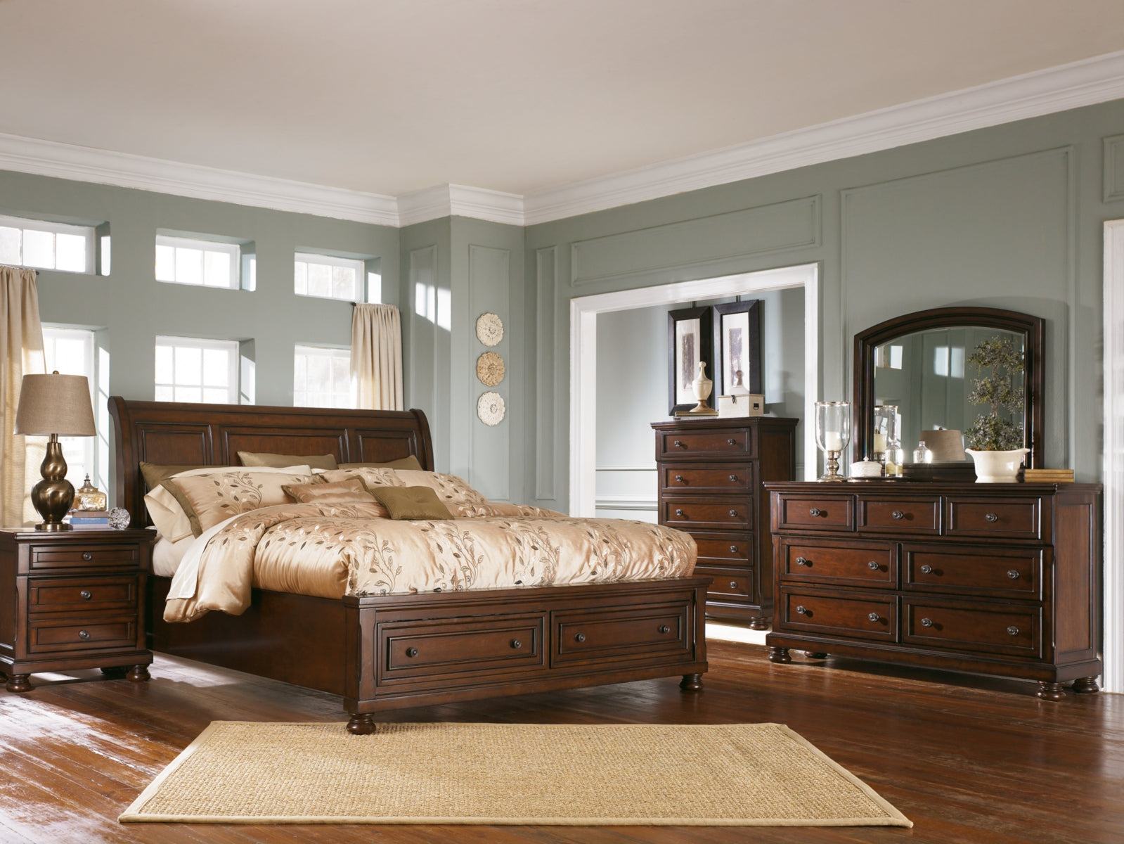 Porter King Sleigh Bed with Dresser