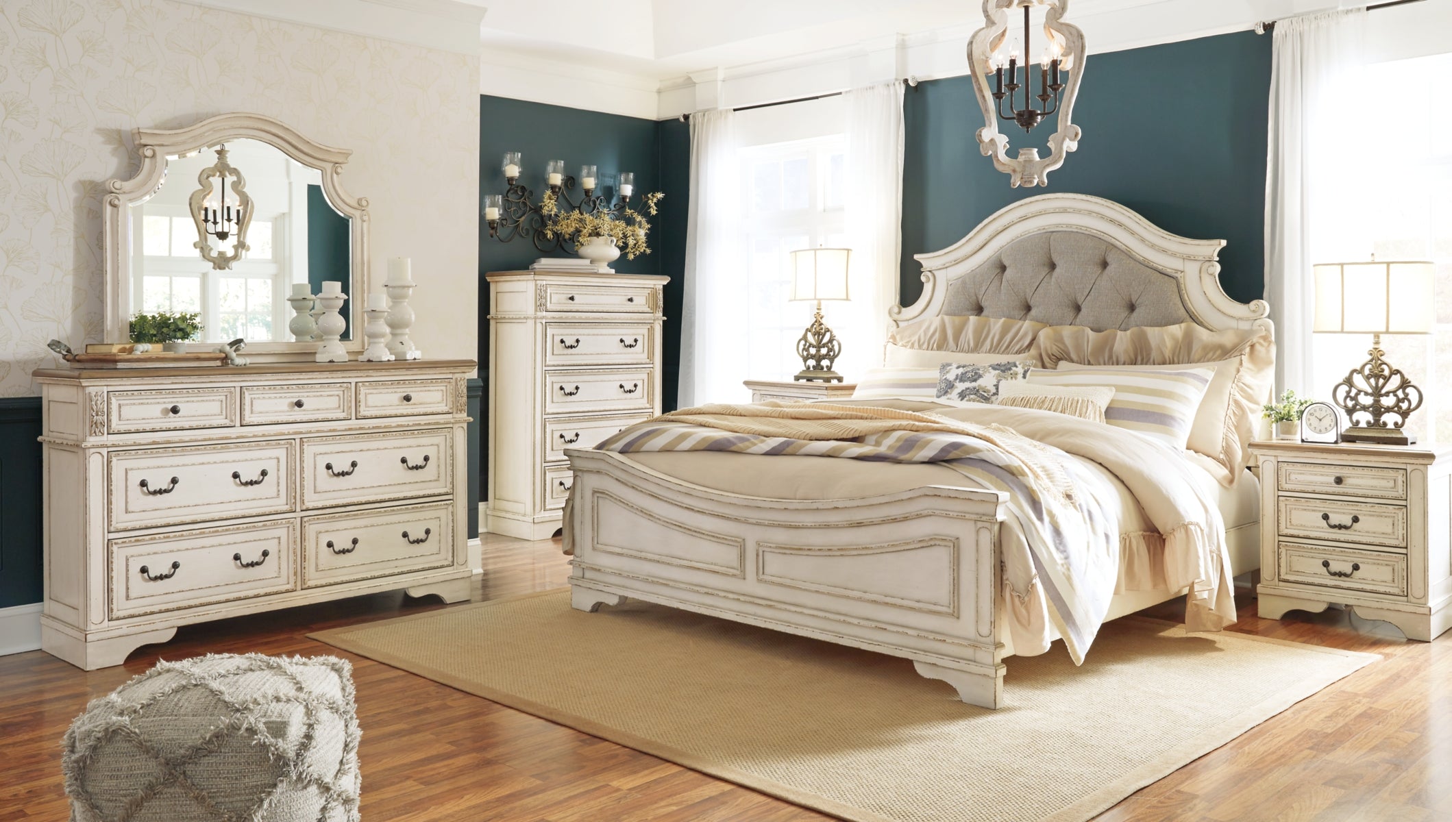 Realyn King Upholstered Panel Bed with Dresser