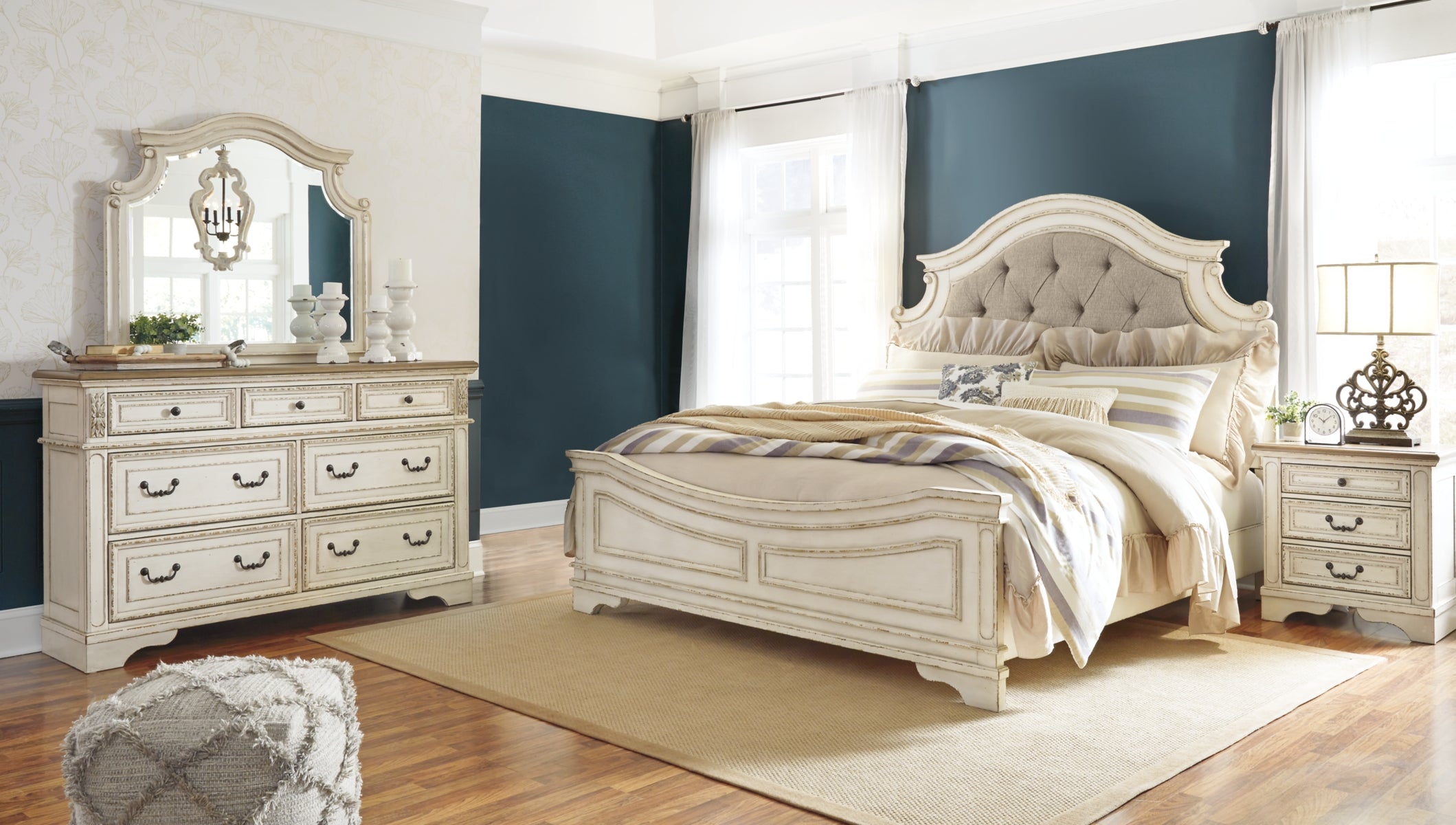 Realyn Queen Upholstered Bed with Mirrored Dresser, Chest and 2 Nightstands