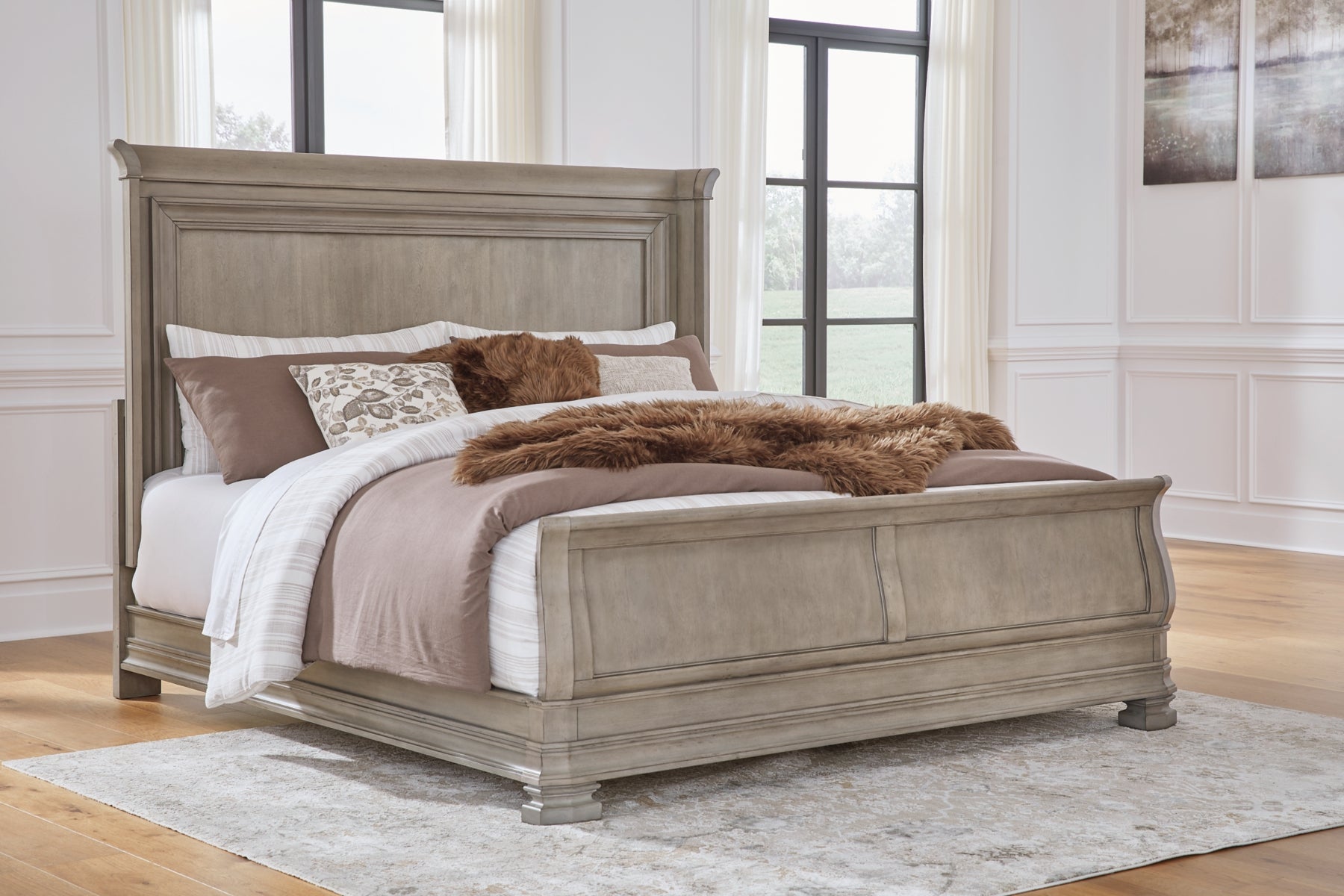 Lexorne Queen Sleigh Bed with Mirrored Dresser and Nightstand