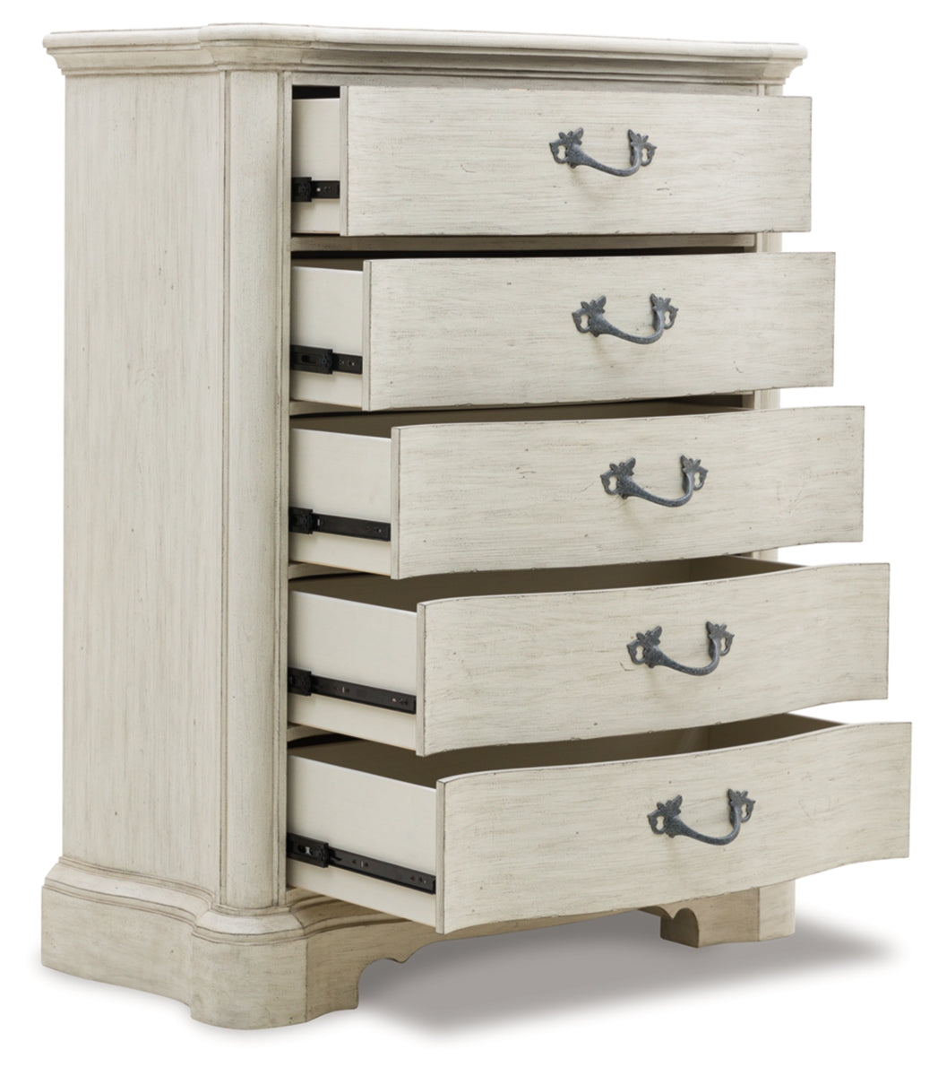 Arlendyne Chest of Drawers
