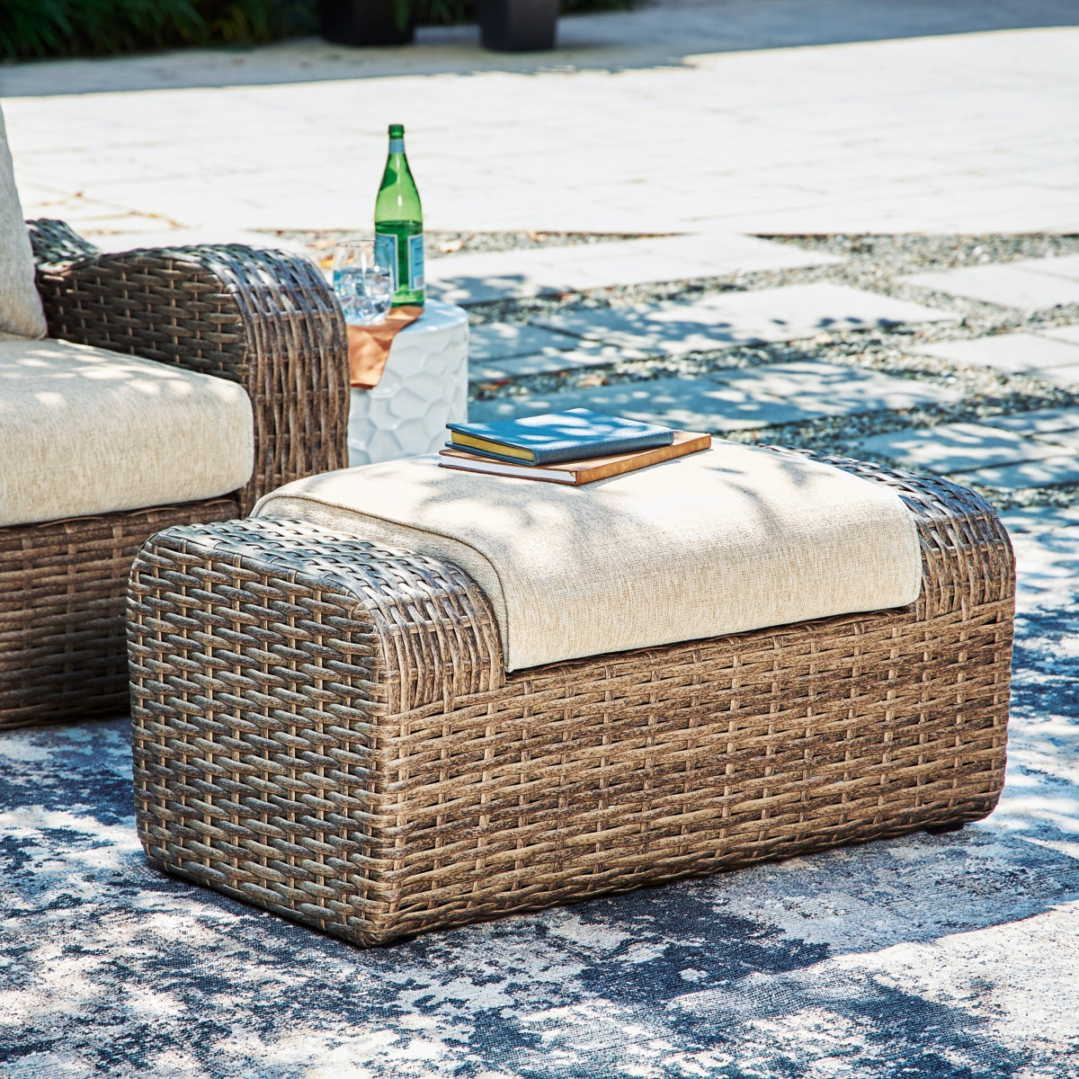 Sandy Bloom Outdoor Lounge Chair and Ottoman